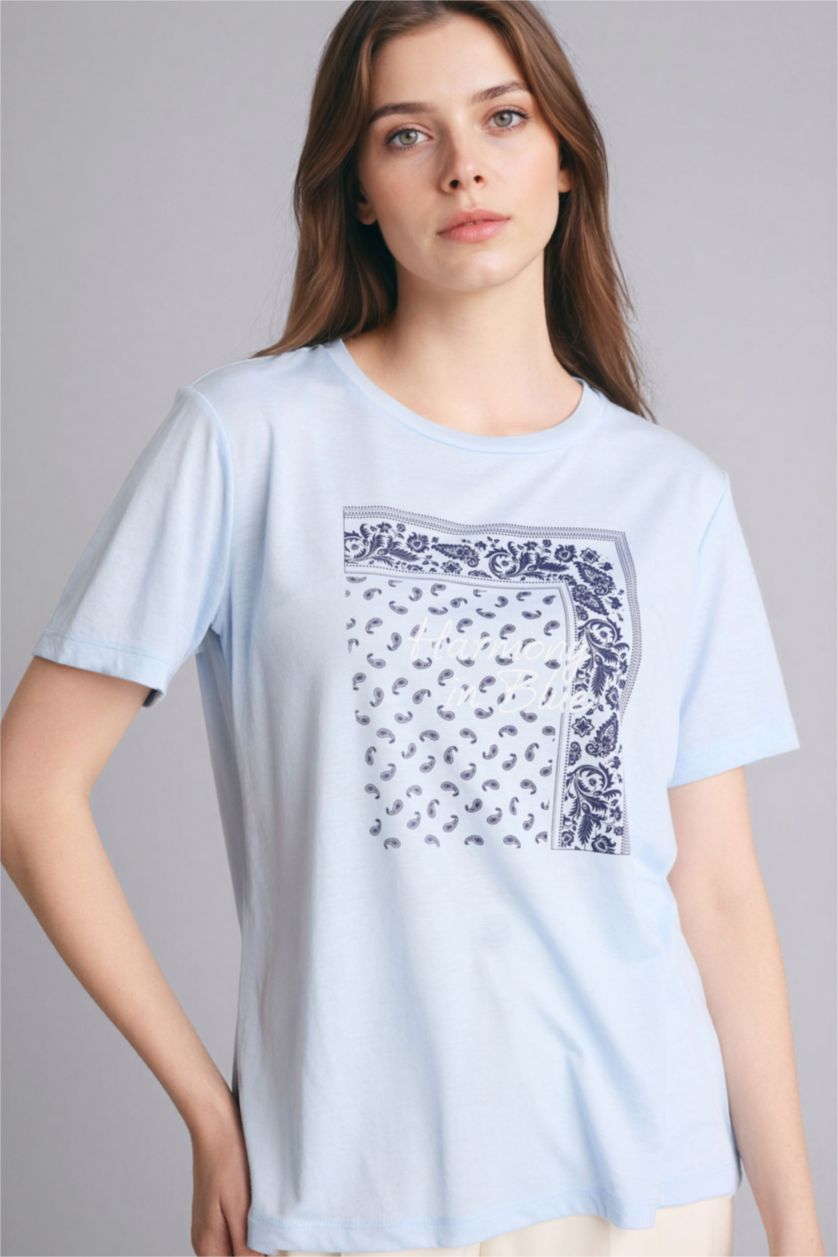 Woman Light Blue Regular Fit Crew Neck Printed Short Sleeve T-Shirt