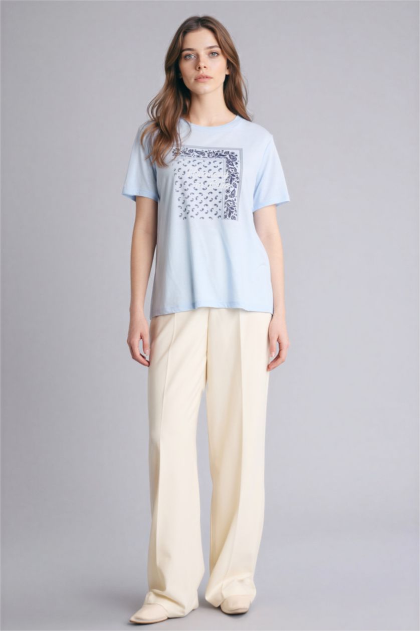 Woman Light Blue Regular Fit Crew Neck Printed Short Sleeve T-Shirt