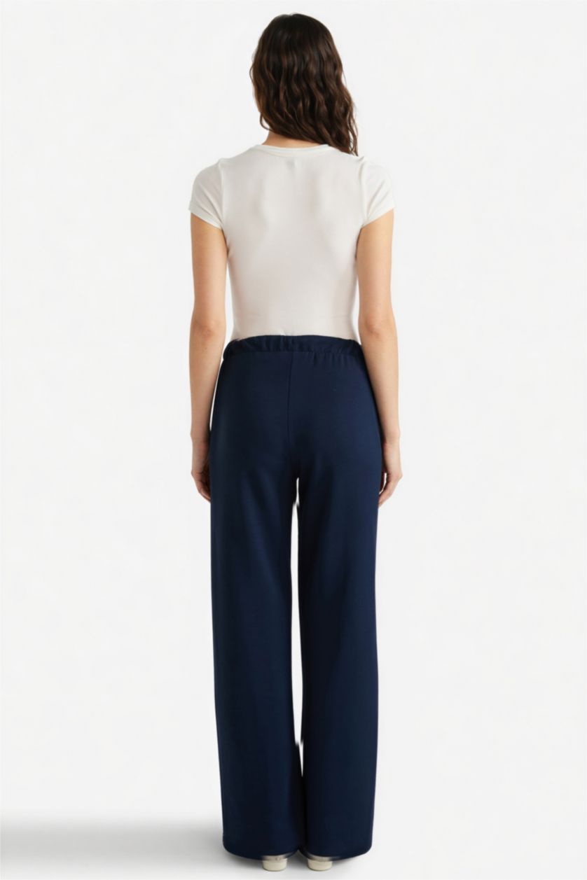 Kadın Lacivert Relax Fit Normal Bel Düz Paça Modal Pantolon