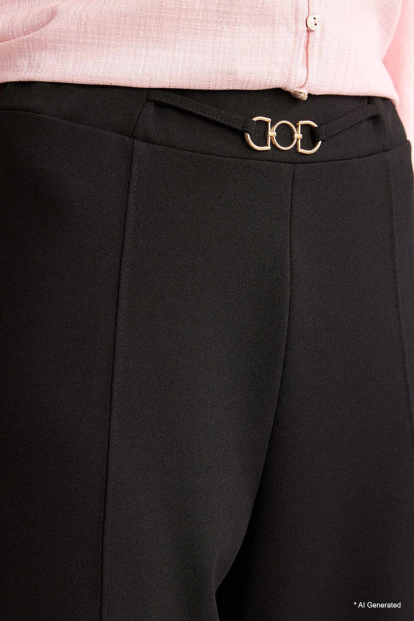 Kadın Siyah Straight Fit Krep Düz Paça Pantolon