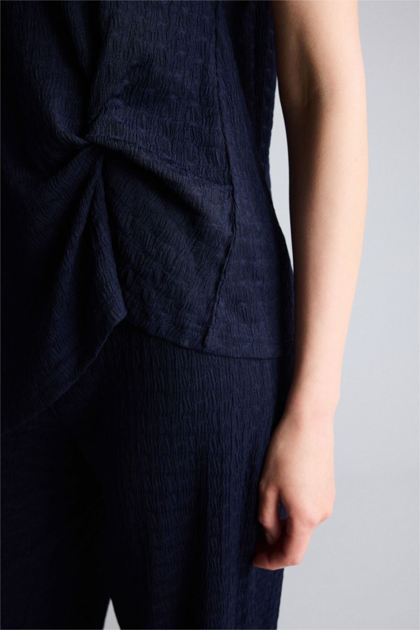 WOMAN NAVY Straight Fit Trousers