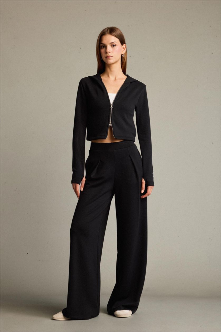 Kadın Siyah Kapüşonlu Fermuarlı Modal Hırka