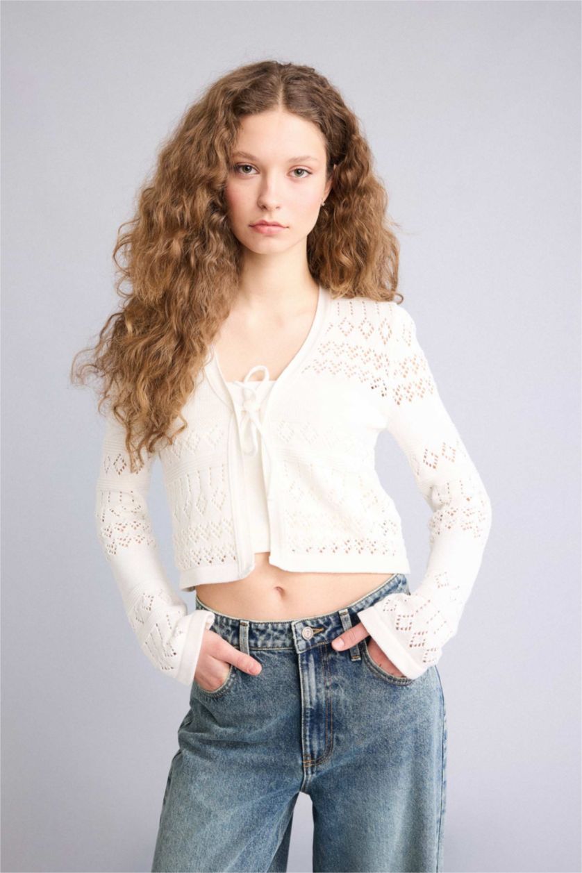 حريمي بيج فاتح كارديجان تريكو مخرم سليم فيت بياقة V