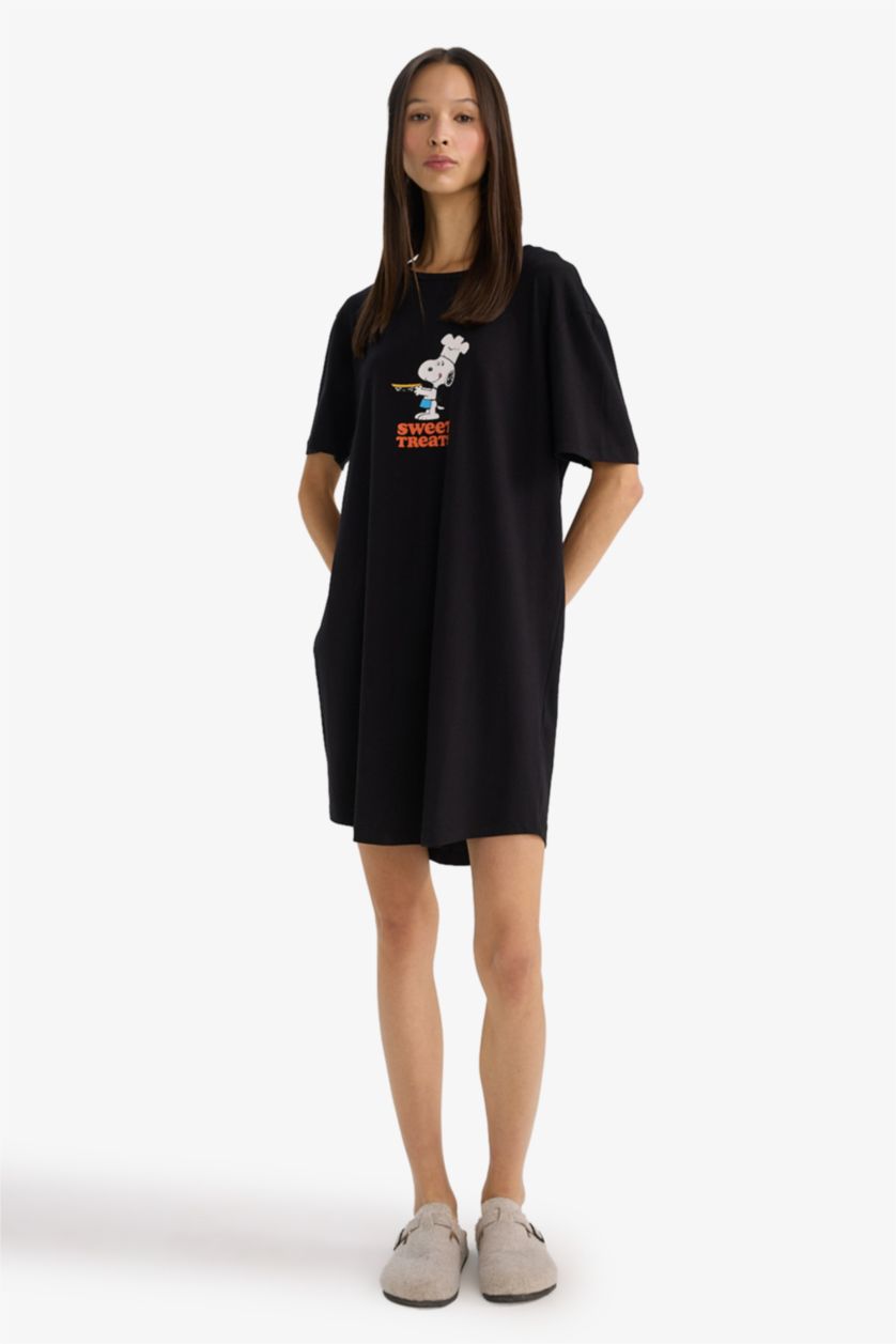 FEMME Noir Robe manches courtes à col rond Snoopy Coupe régulière