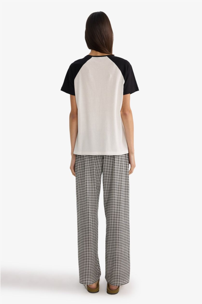 نساء أسود طقم قصة عادية بأكمام قصيرة من قطعتين