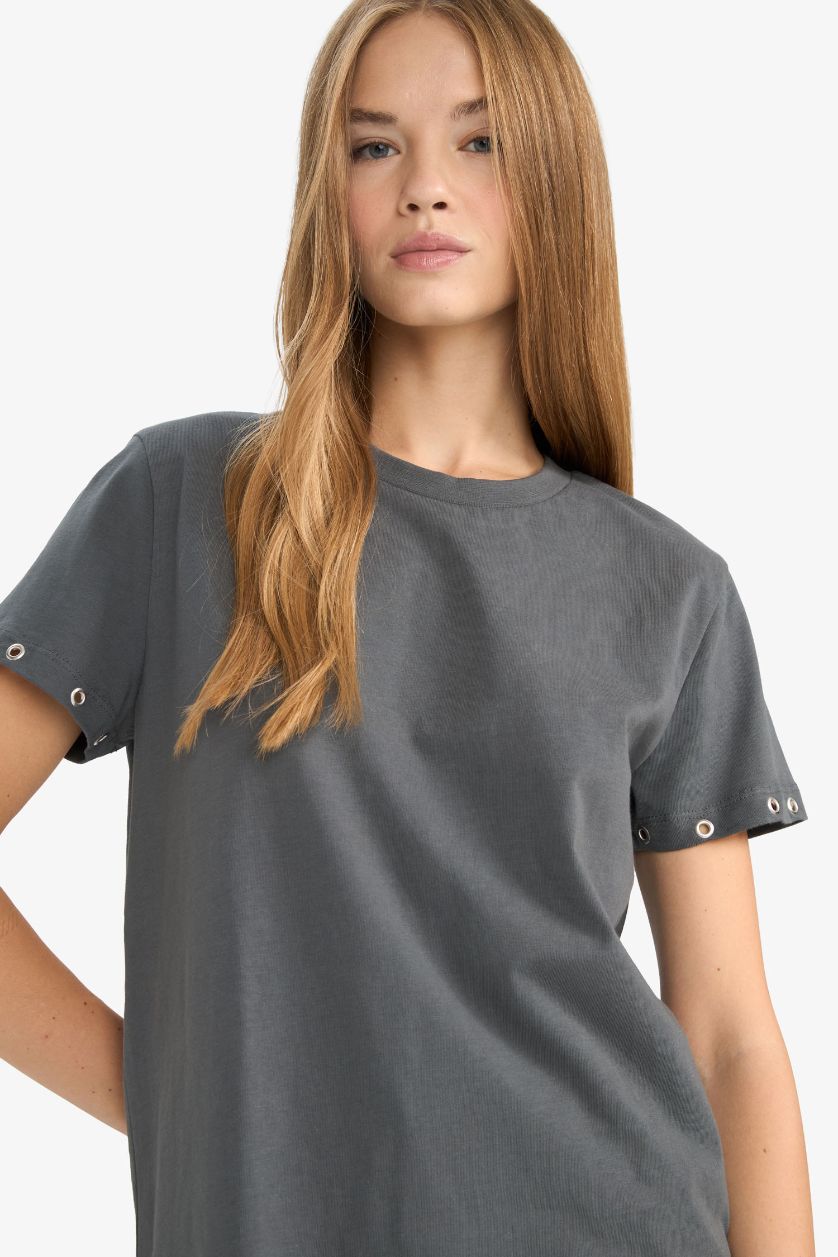 FEMME Anthracite T-shirt à col rond et manches courtes Coupe ample