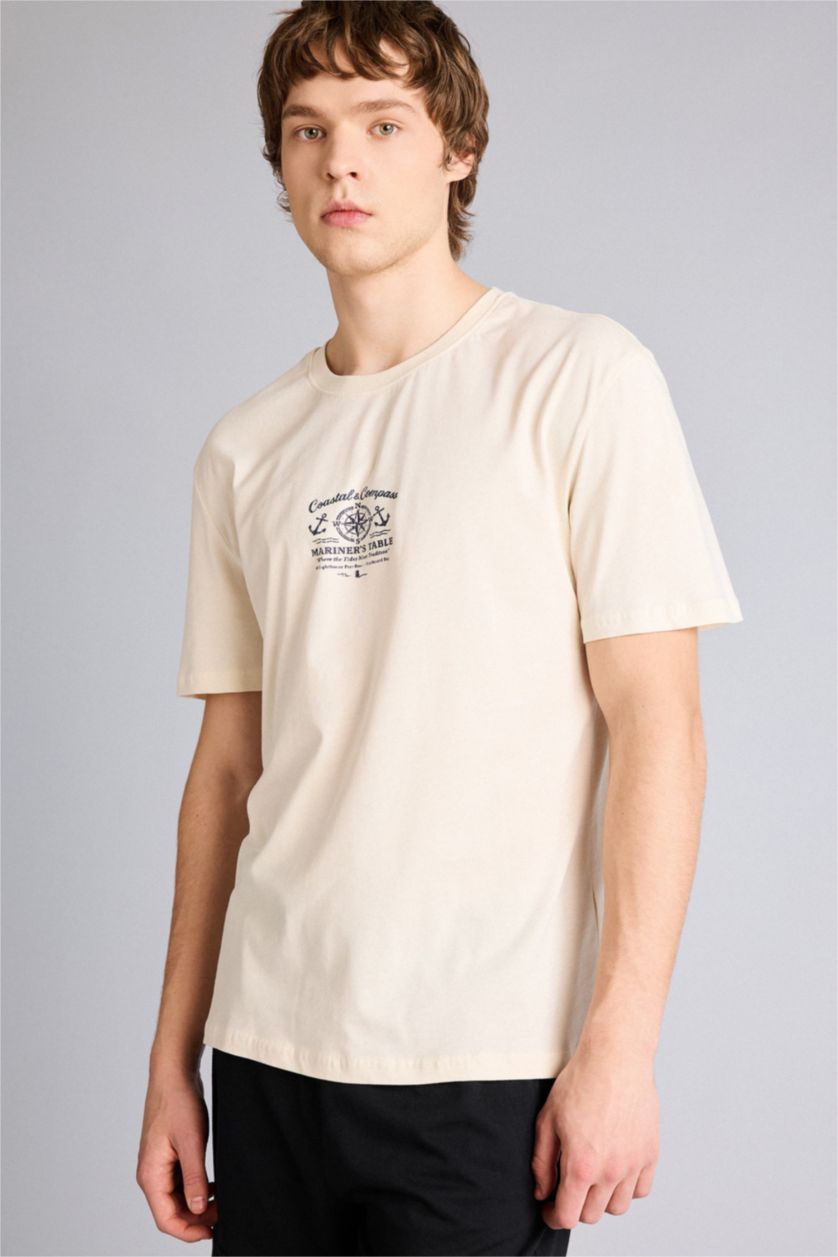 Erkek Taş Baskılı Kısa Kollu Tişört