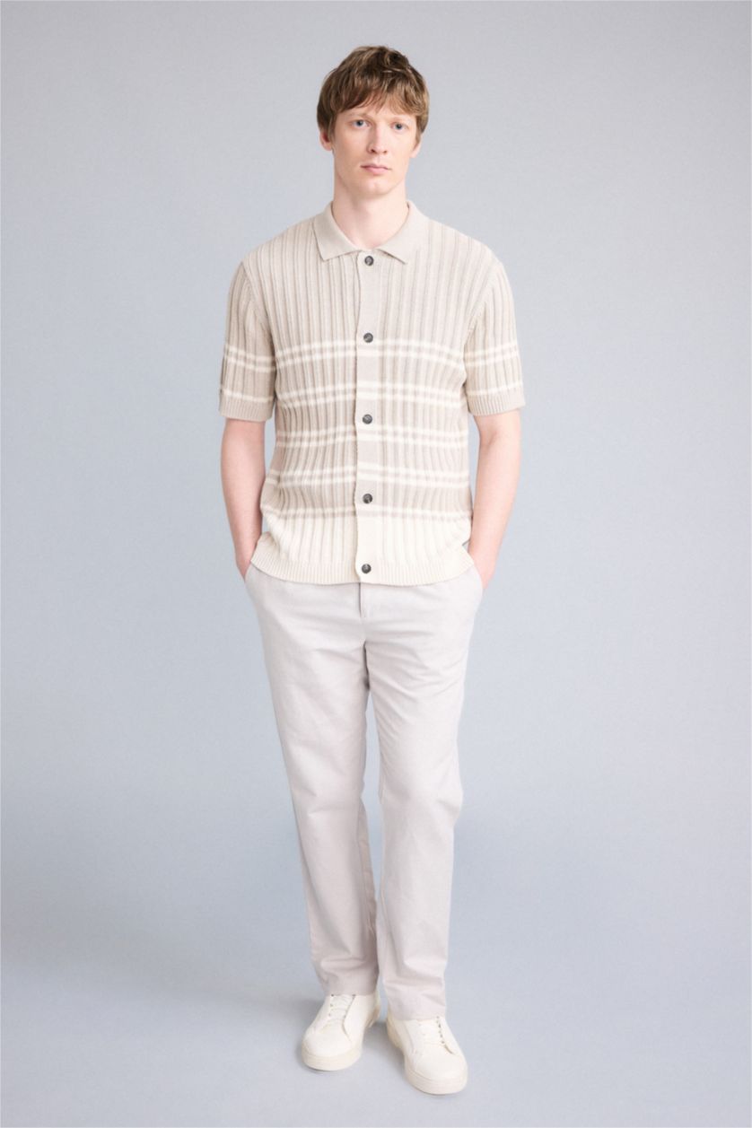 رجال اللون الرملي تيشيرت بولو نص ردن