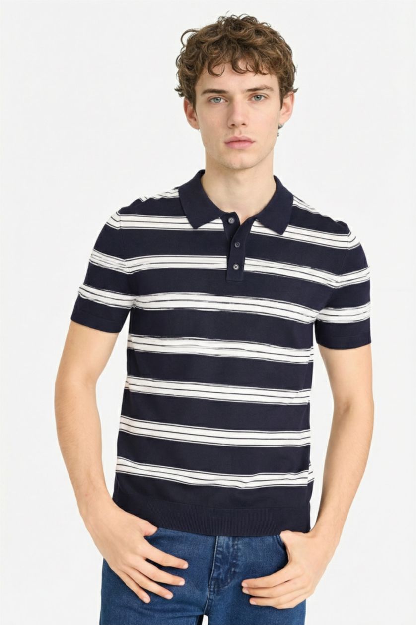 MAN NAVY Standard Fit Short Sleeves Polo T-shirt