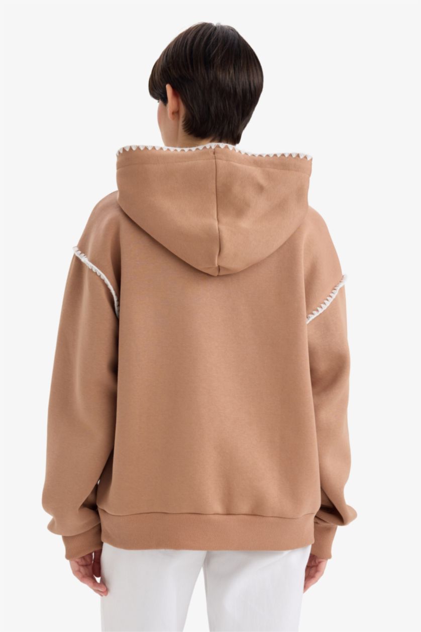 نساء بني سويت شيرت اوفر سايز بياقة مستديرة