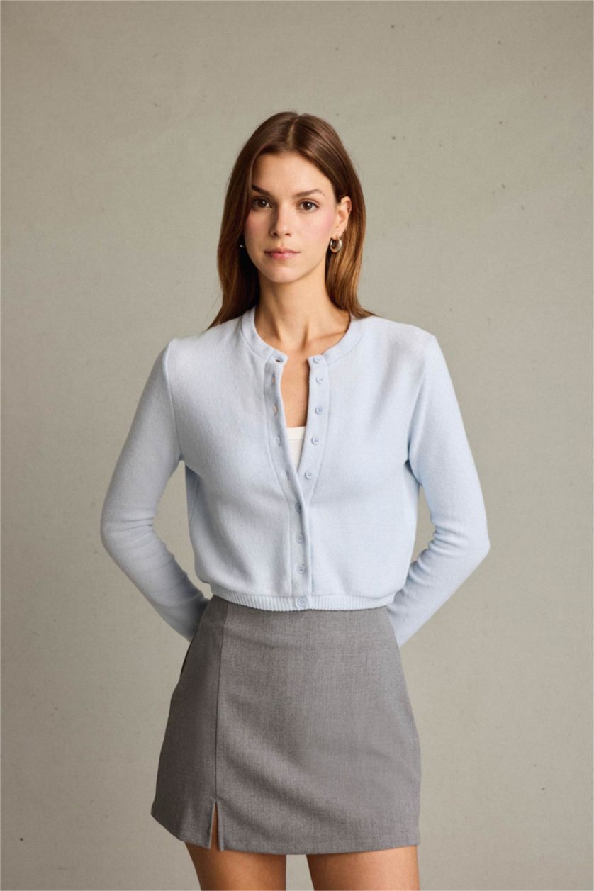 Woman Light Blue Regular Fit Crew Neck Cardigan