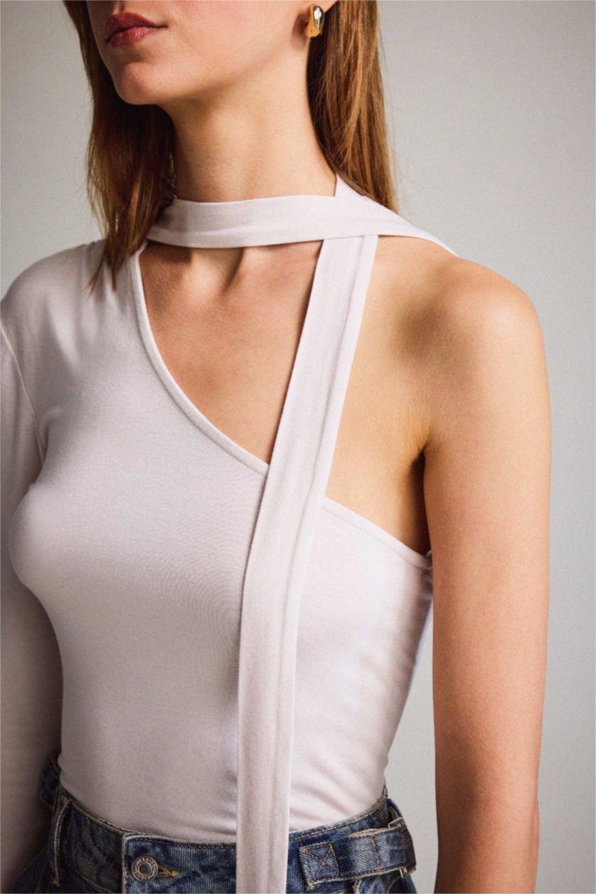 Kadın Bej Tek Omuzlu Bağlama Detaylı Bluz