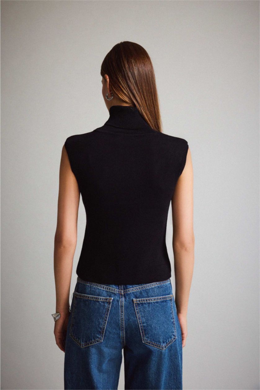 Kadın Siyah Balıkçı Yaka Triko Atlet