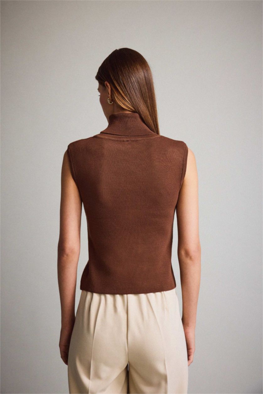 Kadın Kahve Balıkçı Yaka Triko Atlet