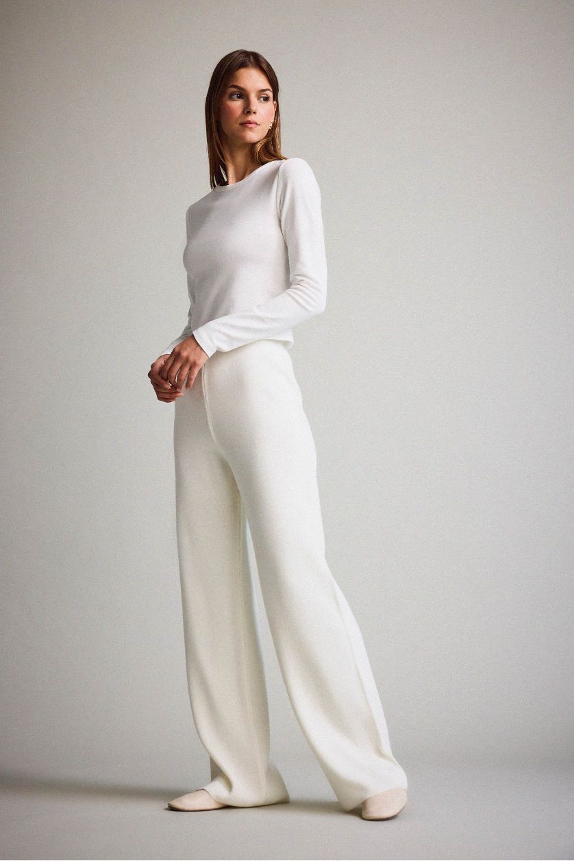 Kadın Ekru Relax Fit Normal Bel Pantolon