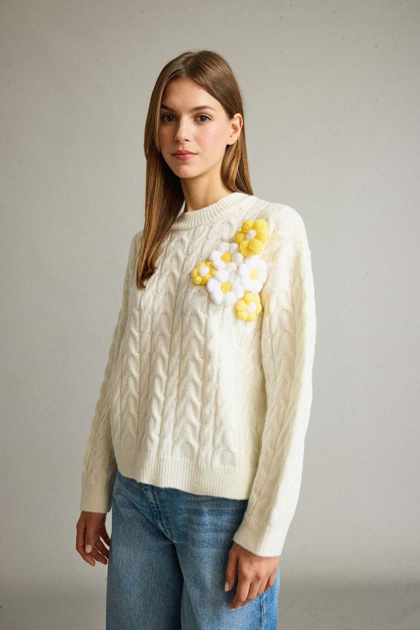 Kadın Ekru Bisiklet Yaka Çiçekli Triko Kazak