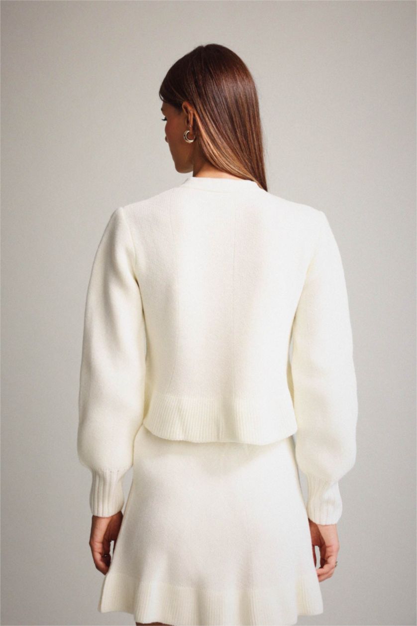 Kadın Ekru Bisiklet Yaka Düğmeli Triko Hırka