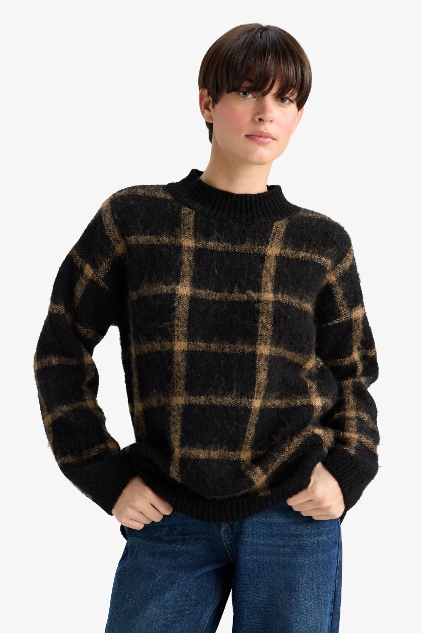 WOMAN Black Oversize Fit Half Turtleneck Plaid Knitwear Pullover