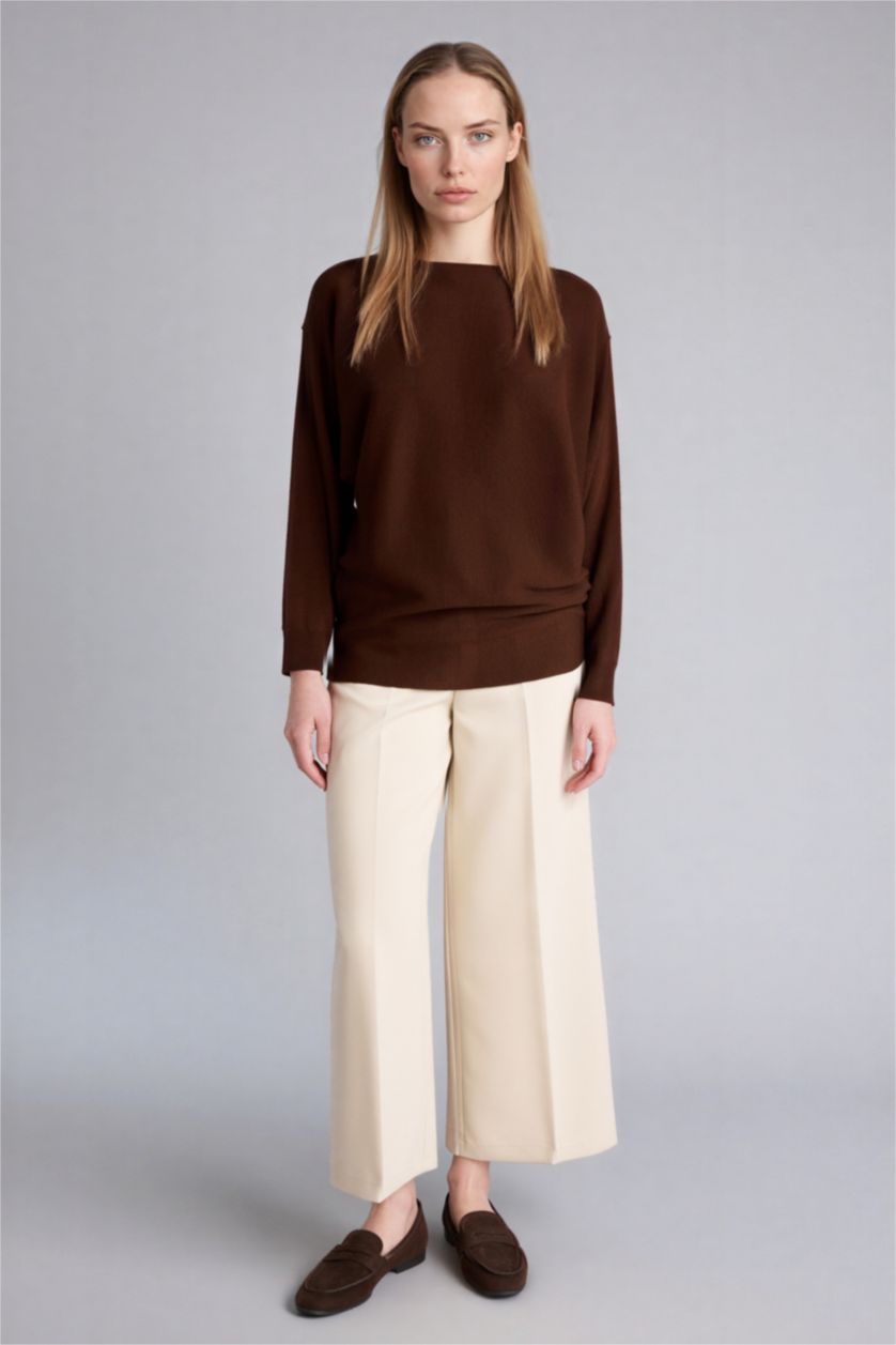 Woman Brown بلوز تريكو بياخة عريضة