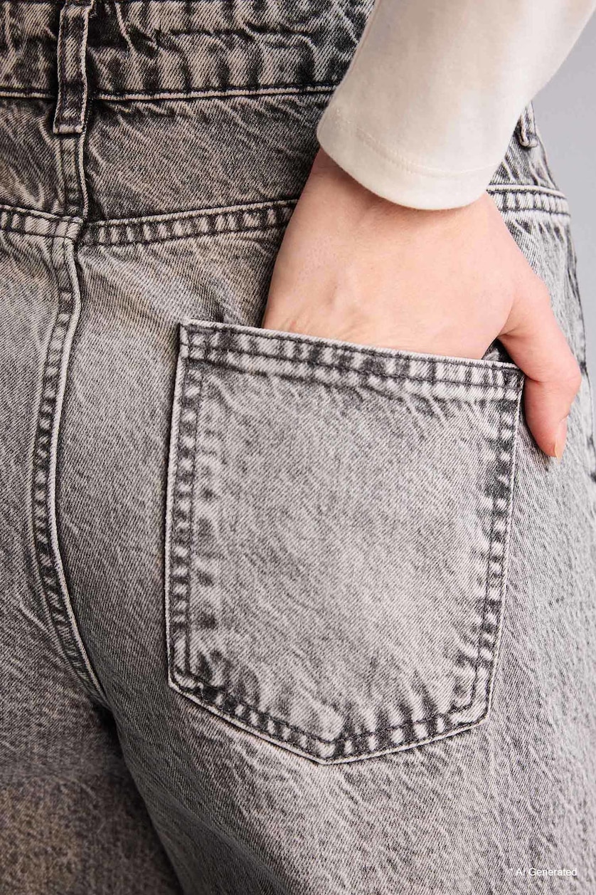 Woman Grey 100% Cotton Straight Fit High Waist Jeans