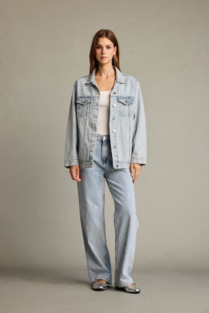 Kadın Açık Mavi %100 Pamuk Düğmeli Cepli Denim Ceket