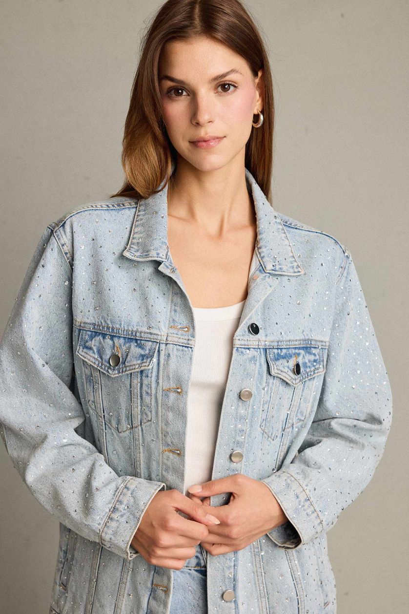 Kadın Açık Mavi %100 Pamuk Düğmeli Cepli Denim Ceket