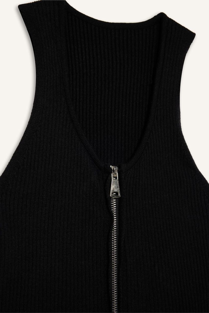 WOMAN Black Slim Fit V-Neck Tank Top