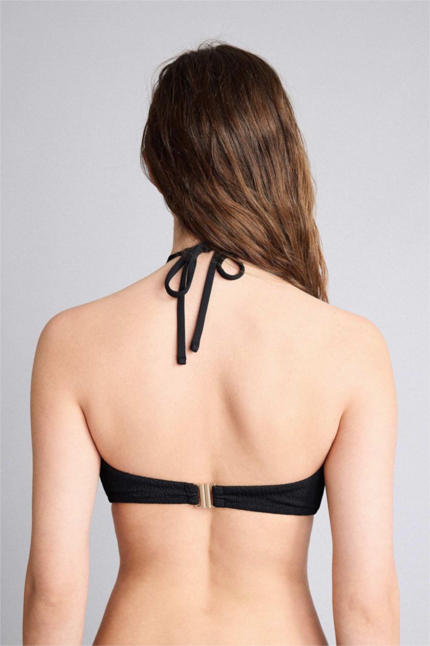 Woman Black Regular Fit Crinkle Fabric Bikini Top