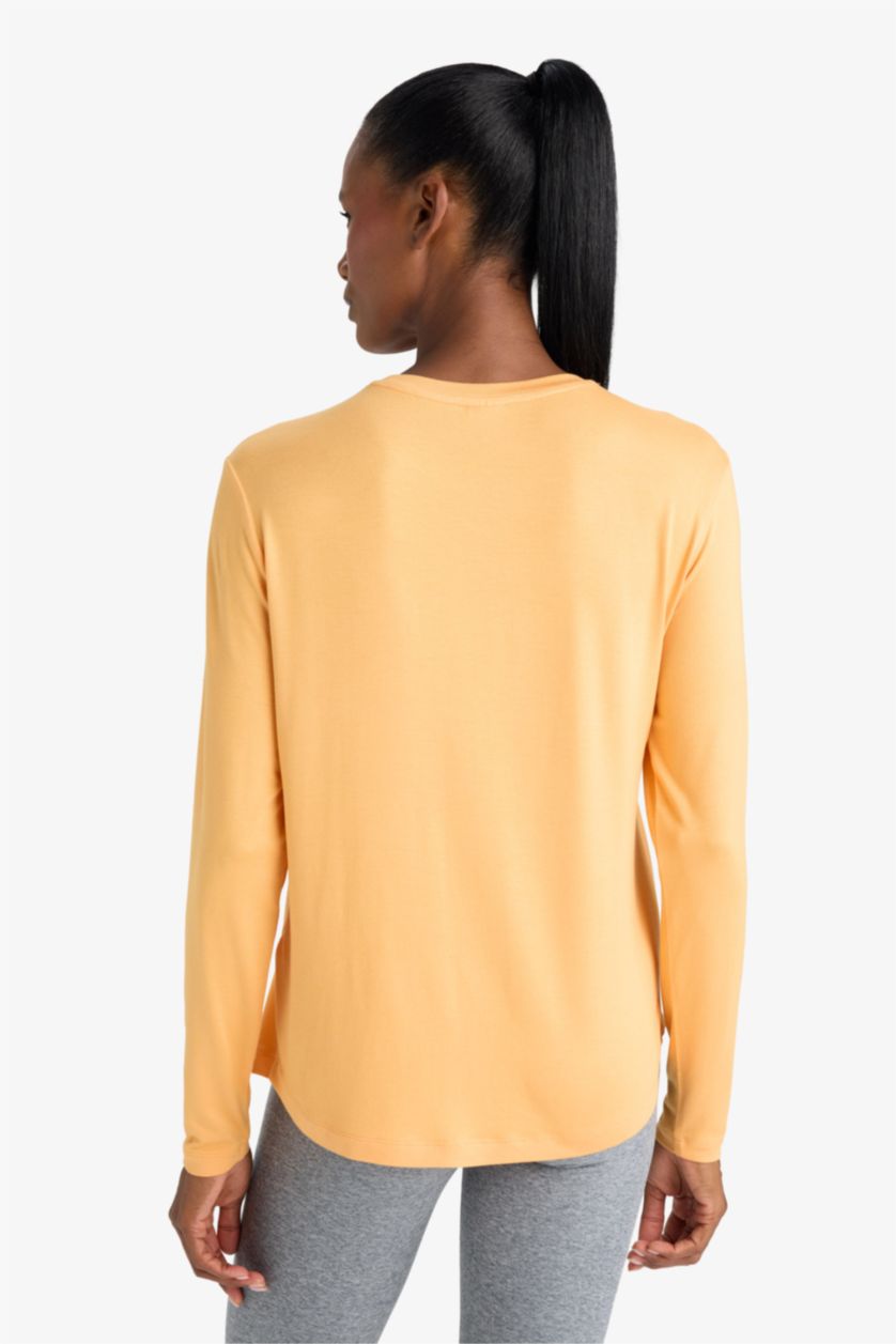 Kadın Açık Turuncu Standart Fit Bisiklet Yaka Sporcu Uzun Kollu Tişört