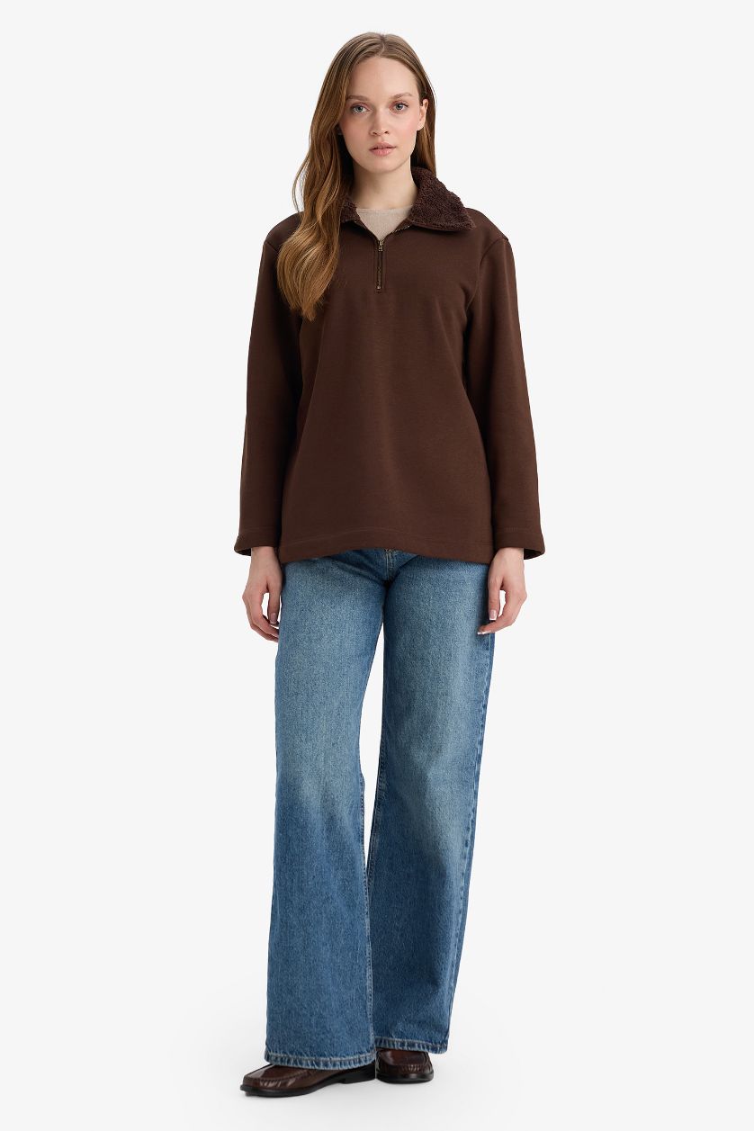 Kadın Kahve Regular Fit Fermuarlı Yaka İçi Yumuşak Tüylü Kalın Sweatshirt Tunik