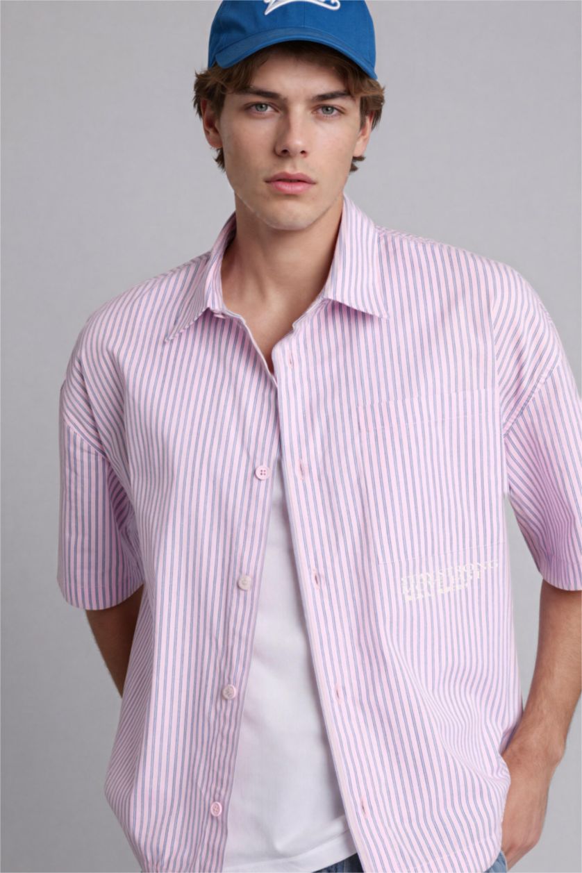 Erkek Açık Pembe Boxy Fıt Çizgili Kısa Kollu Gömlek