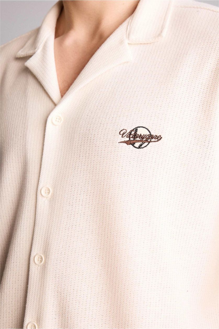 Мужчины Бежевый Трикотажная рубашка Boxy Fit с открытым воротником и коротким рукавом