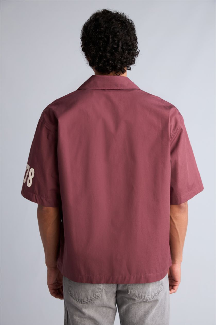 Man Light Bordeaux Boxy Fit Poplin Short Sleeve Shirt