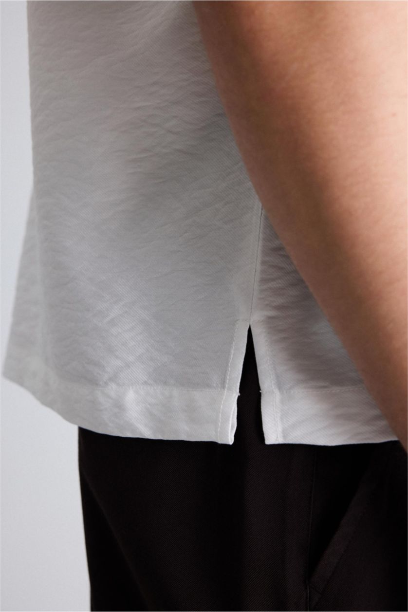 HOMME Écru Chemise boxy en tissu froissé à manches courtes