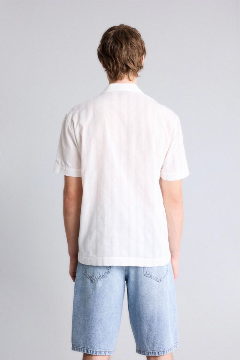 Ерлер экру Man Short Sleeve Shirt