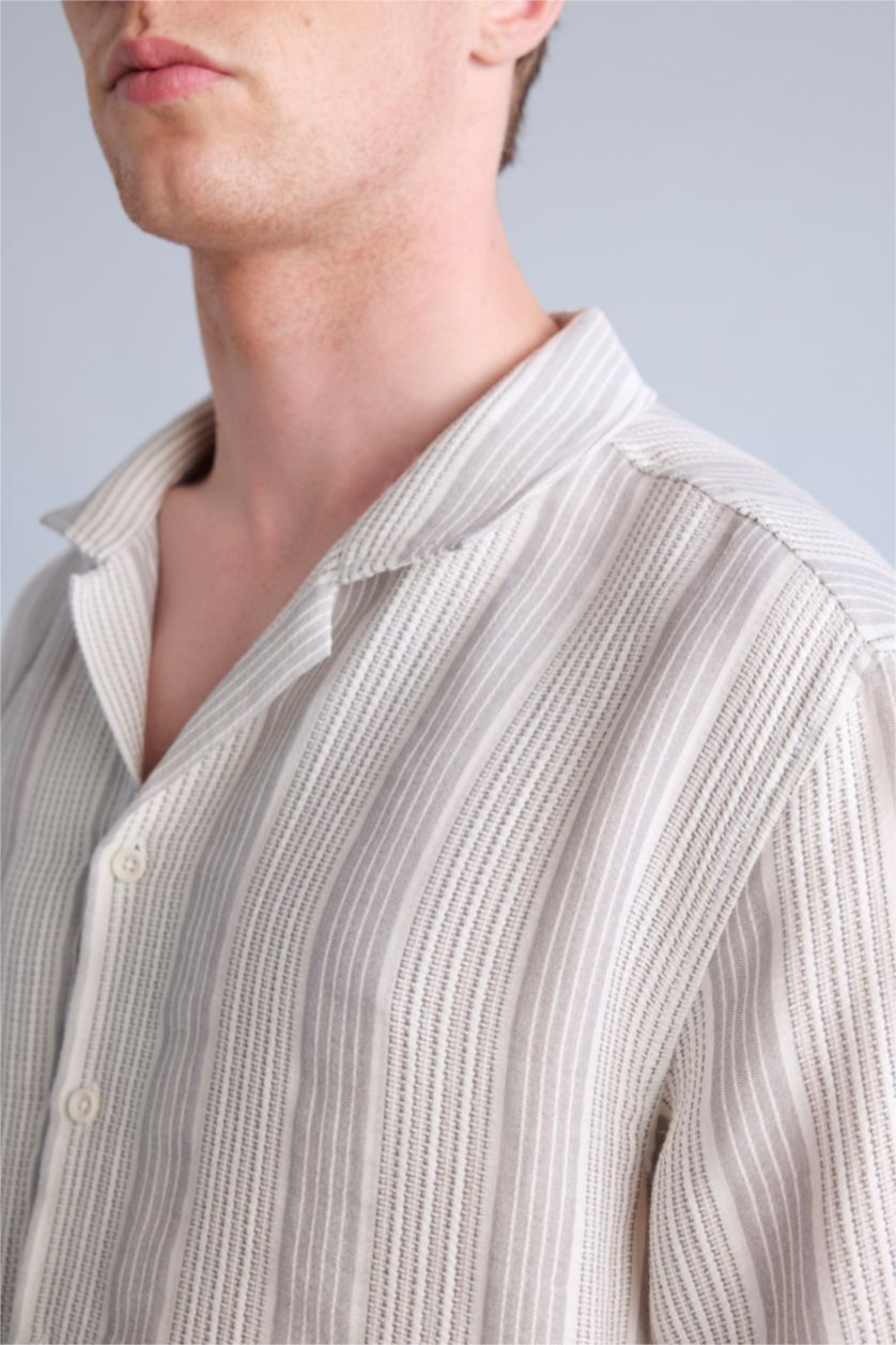 Men Grey Boxy Fit Short Sleeve Shirt