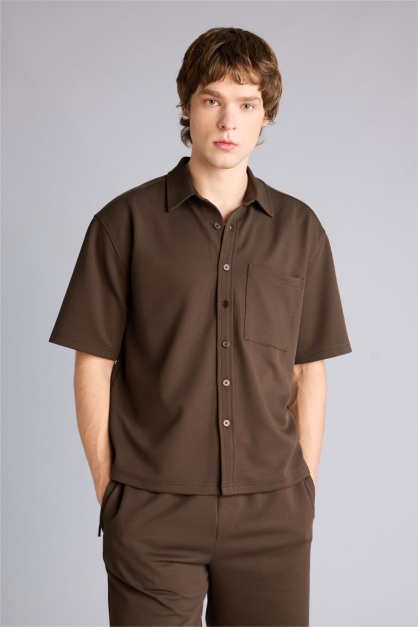 Ерлер Қоңыр Эластик матадан Boxy Fit жейде