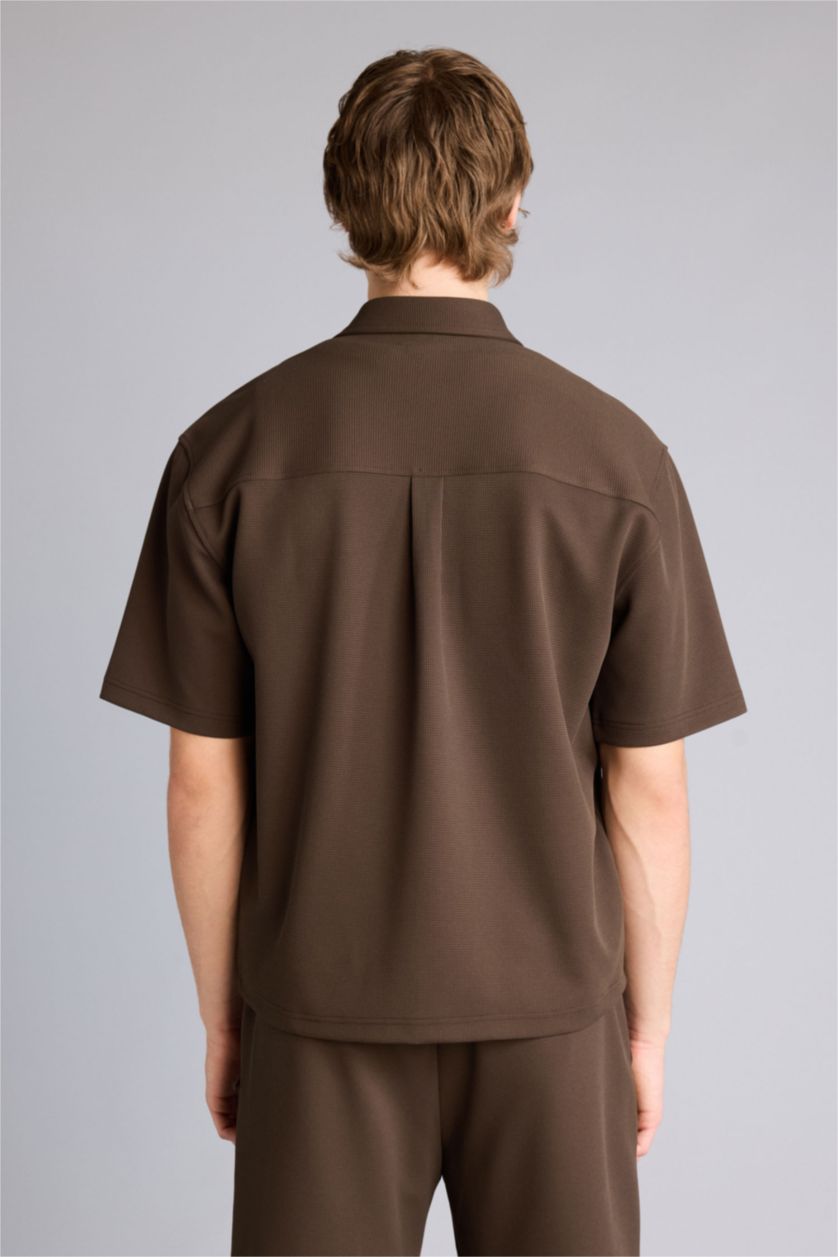 Ерлер Қоңыр Эластик матадан Boxy Fit жейде