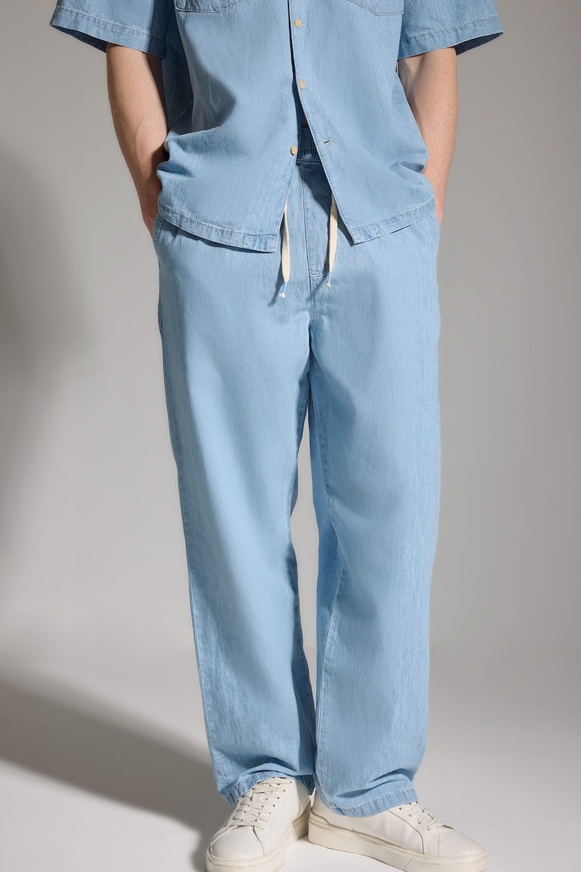 رجال أزرق فاتح Soft Textured Baggy Fit Jeans