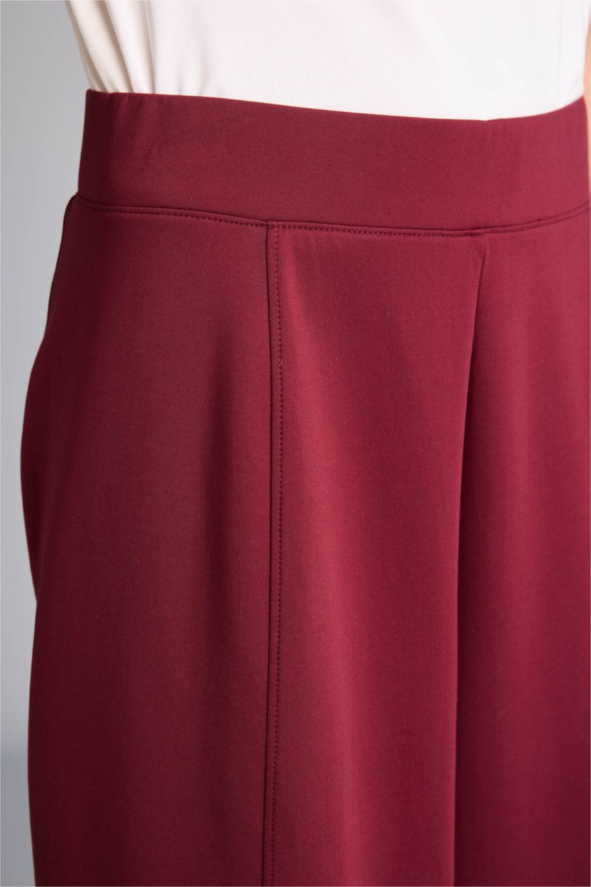 Woman Bordeaux Scuba Fabric Trousers