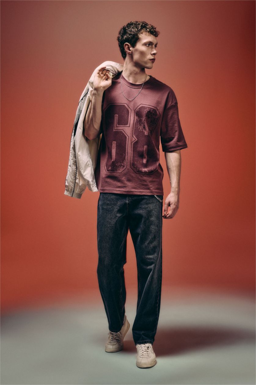 Man Light Bordeaux Textured Boxy Fit T-Shirt