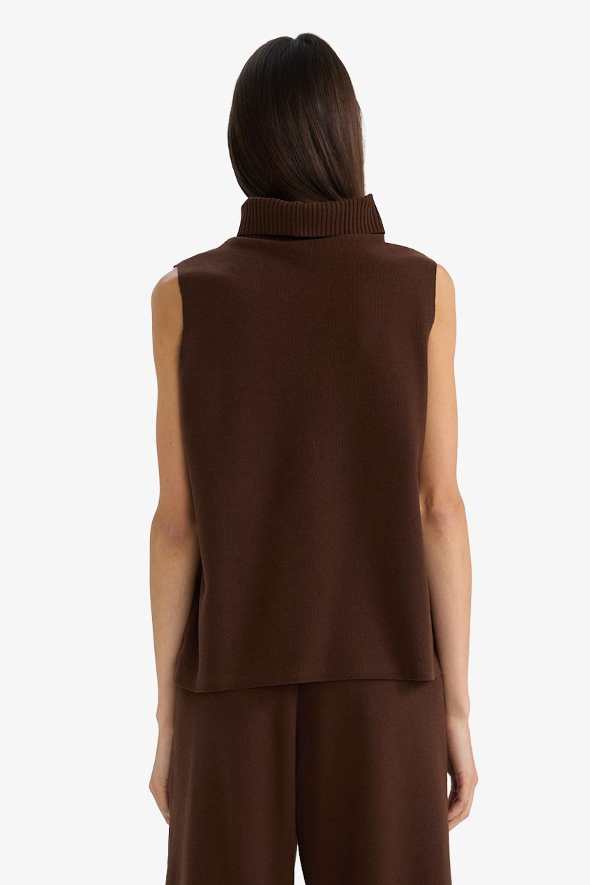 Woman Brown Regular Fit Turtleneck Vest