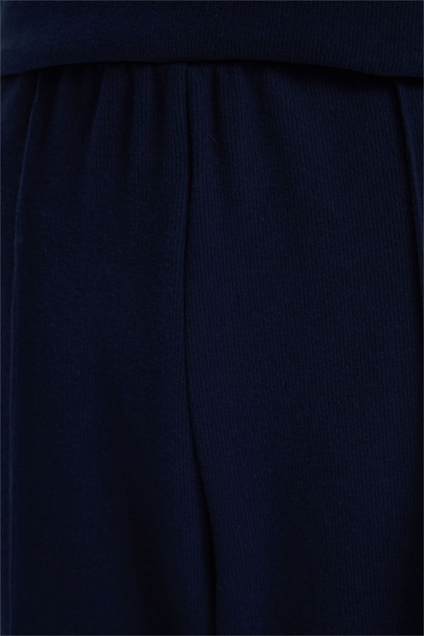 نساء كحلي بنطرون وايد ليج