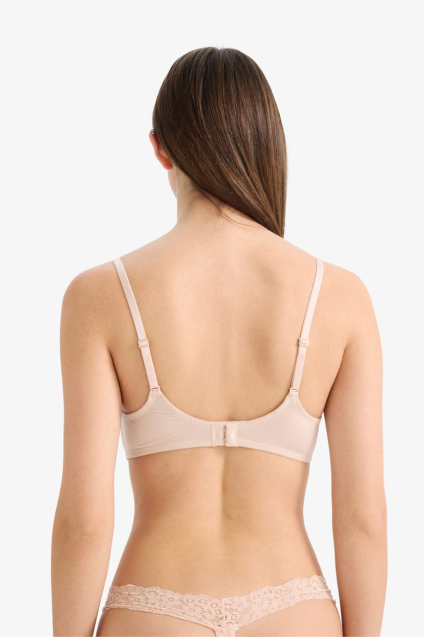 Kadın Kum Dantel Detaylı Saten Kaplı Pedli Balensiz Tişört Bra