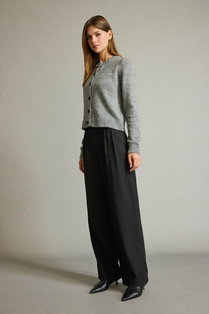 Kadın Siyah Relax Fit Normal Bel Düz Paça Pantolon