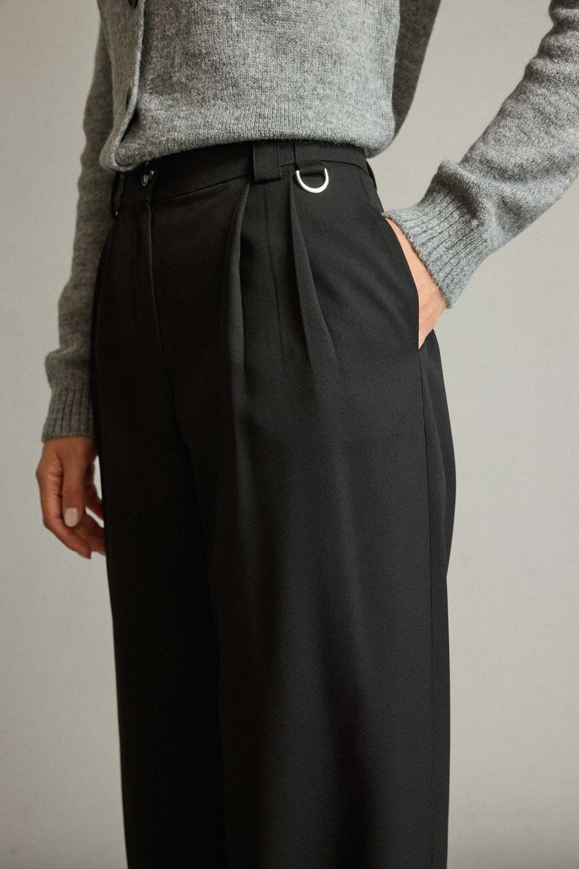 Kadın Siyah Relax Fit Normal Bel Düz Paça Pantolon