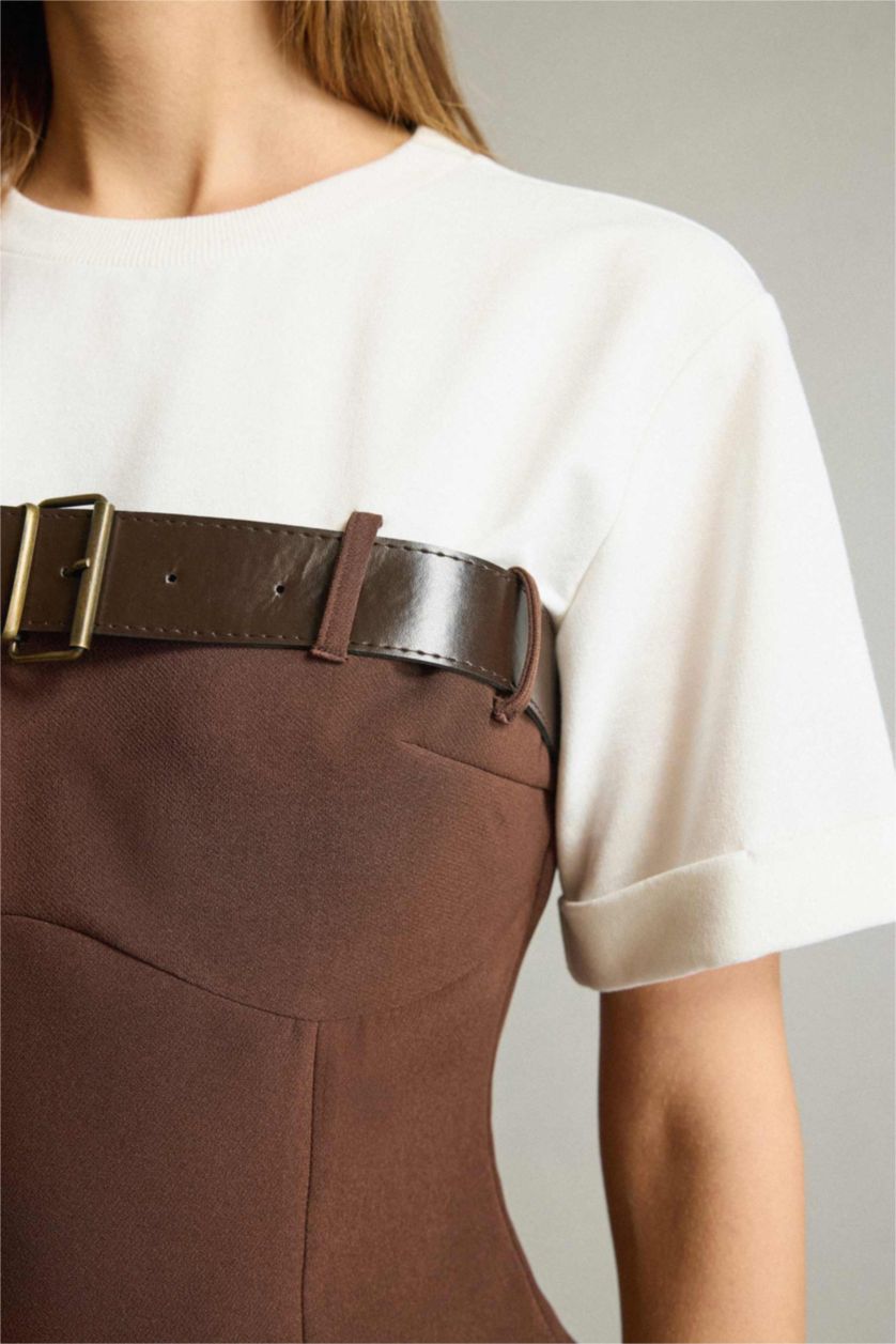 Kadın Açık Kahve Bisiklet Yaka Kemer Detaylı Kısa Kollu Bluz