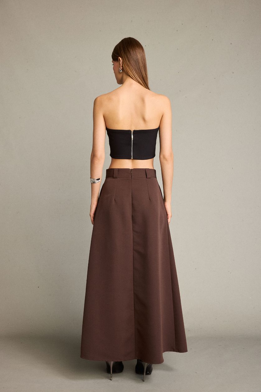 Kadın Kahve Etek