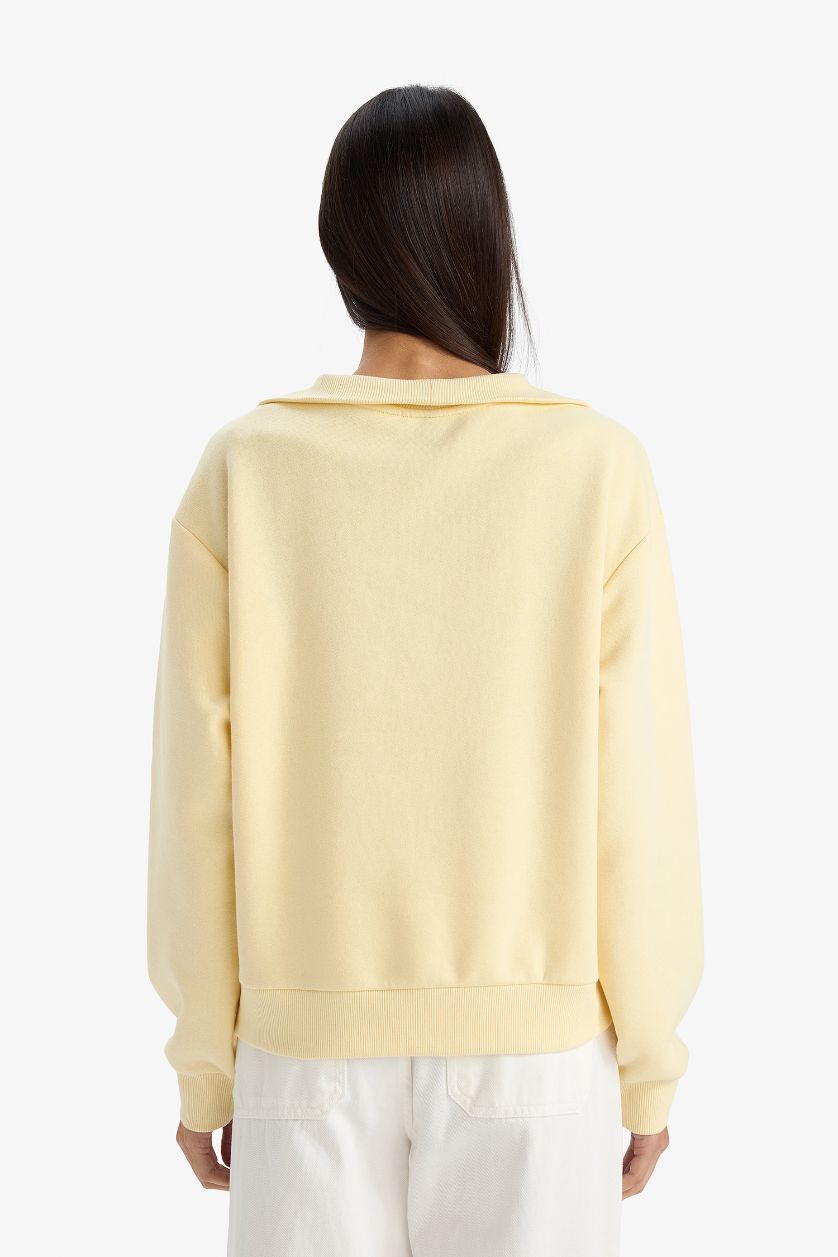Kadın Açık Sarı Regular Fit Yarım Fermuarlı Balıkçı Yaka Basic Düz Sweatshirt