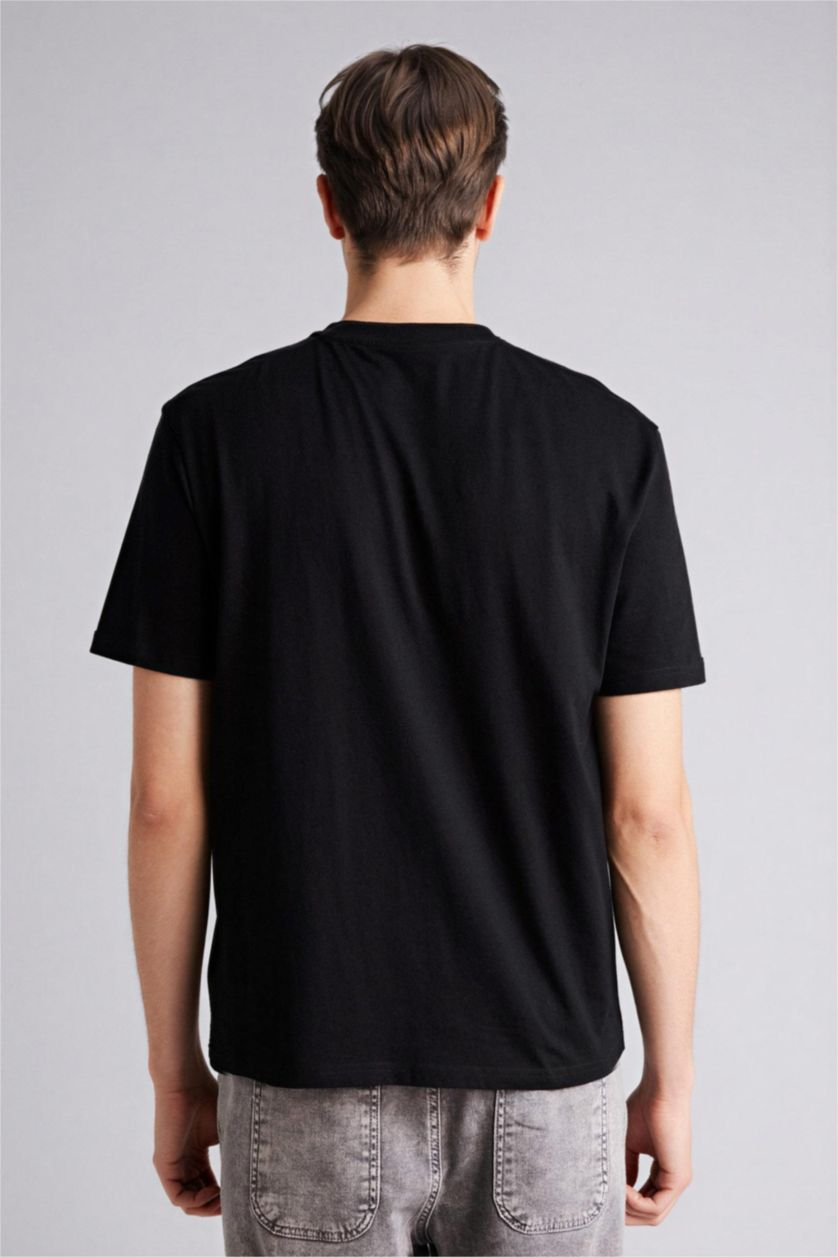 Ерлер қара Man Short Sleeve T-Shirt